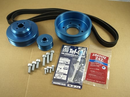 How many serpentine belts come with this Balmar 48-USP-M35B pulley kit?