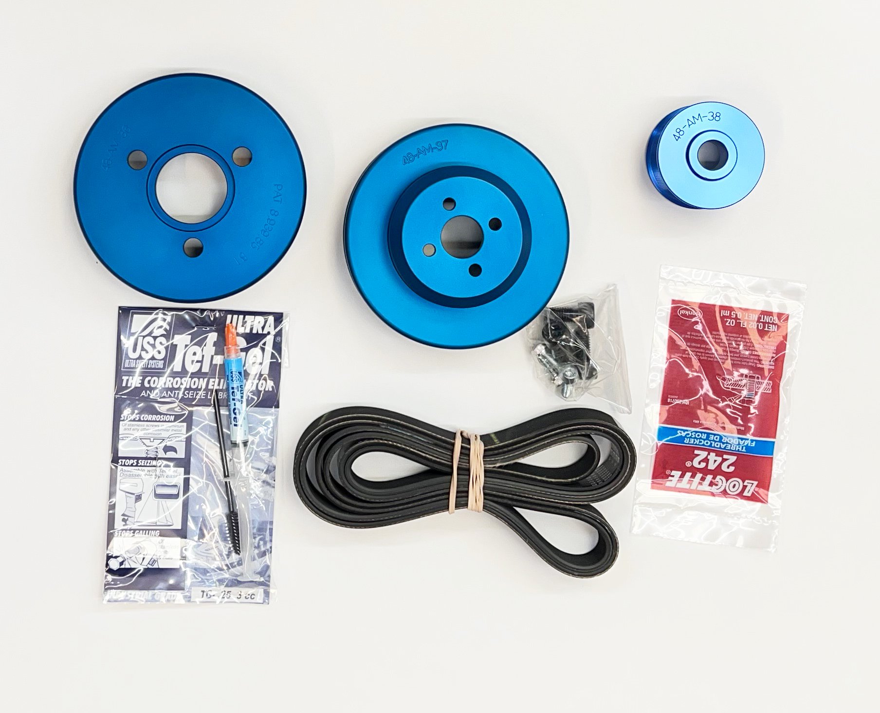 Besides pulleys, what comes with the Yanmar 4JH4 kit?