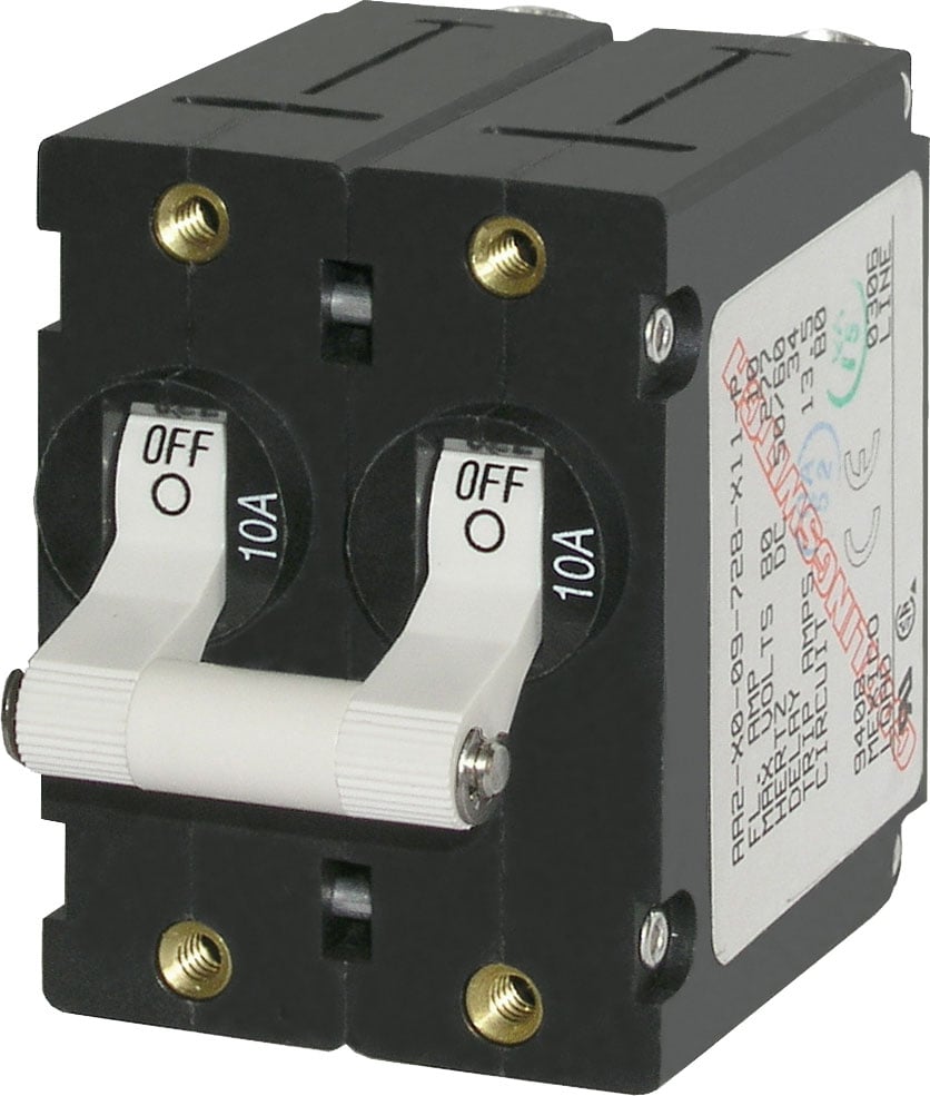 Does this 10 amp double pole breaker come with a mounting panel?